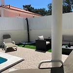 ヴィラ Luxsomar シャルネカ
